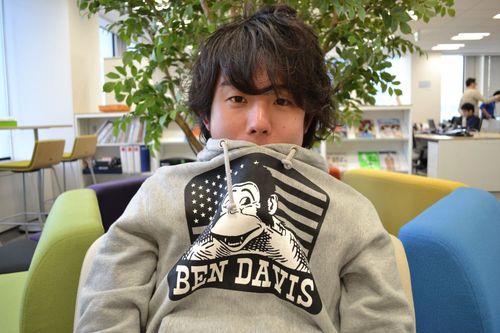 服装も中身も自然体
