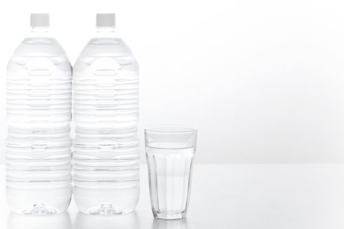 水