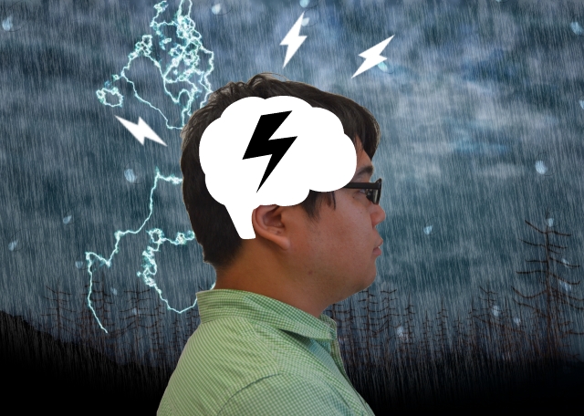 ライターたむの脳に雷。背景は嵐。